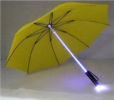 23 ιντσών 8K LED Light Up Umbrella με 105cm ανοιχτή διάμετρο και γρήγορη ξήρανση Pongee ύφασμα