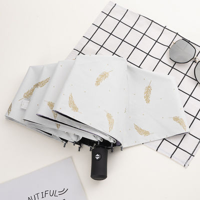 Μεταλλικός άξονας Ηλιόλουστη βροχή Δημιουργική ηλιακή ομπρέλα με τυπωμένο λογότυπο και χειροκίνητο έλεγχο