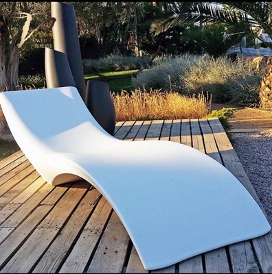 Προσαρμοσμένα μεγέθη Καρέκλα παραλίας Rattan Lounge Το τέλειο μέρος για την καλοκαιρινή χαλάρωση