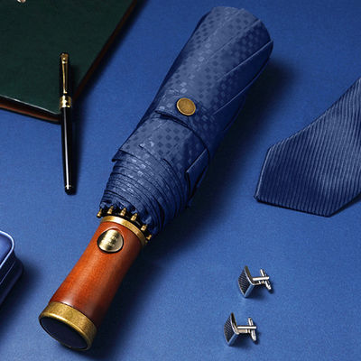 Αυτόματη αναδιπλούμενη ανδρική ξύλινη χειροκίνητη ομπρέλα με στερεό ξύλινο άξονα και ρετρό σχεδιασμό