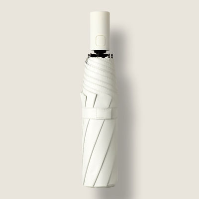 Άνδρας Πλαστική ομπρέλα Ανθεκτική στον άνεμο και ηλιακή προστασία Ιδανική για εξωτερικές δραστηριότητες